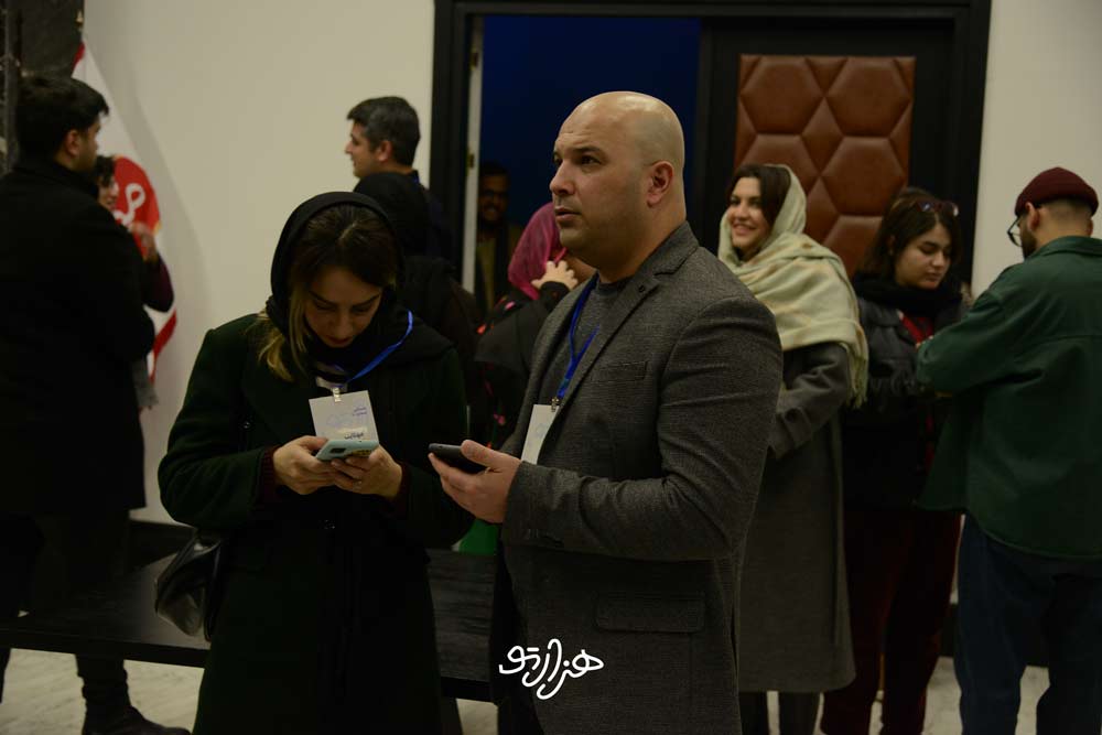 هزارتوی فرساد نیرومند
